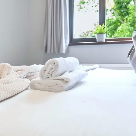Maison Modern - Family-friendly With Lovely Garden - Pass The Keys Holiday home Leeds (West Yorkshire)