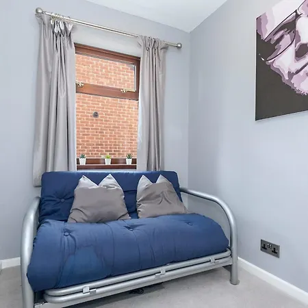 Maison Modern - Family-friendly With Lovely Garden - Pass The Keys Leeds (West Yorkshire)